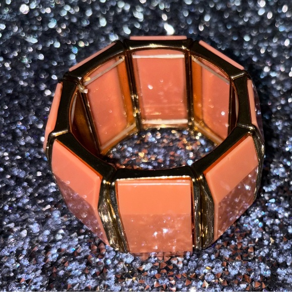 LOFT | STRETCH | CHUNKY | BLOCK | BRACELET |
CREAMSICLE | GOLD | OSFA | - Picture 10 of 13